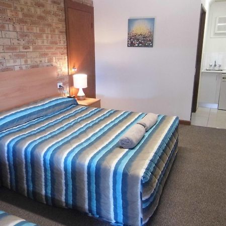 Nanango Fitzroy Motel Habitación foto